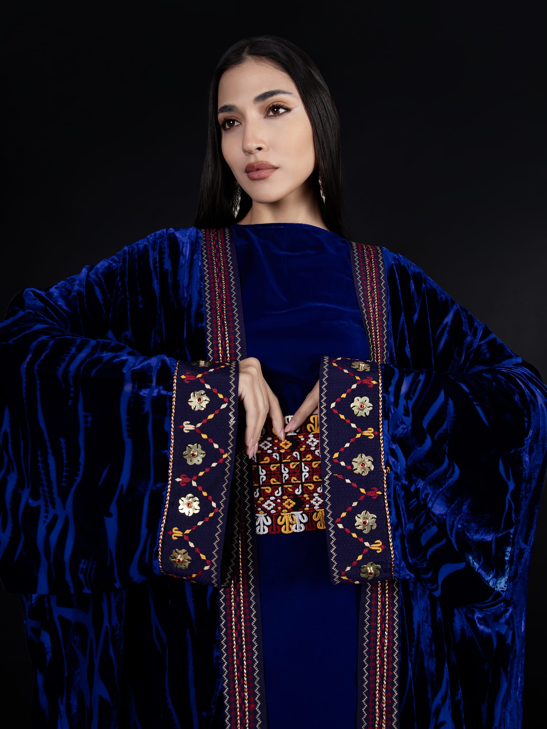 The Blue Sapphire Kaftan - Image 4